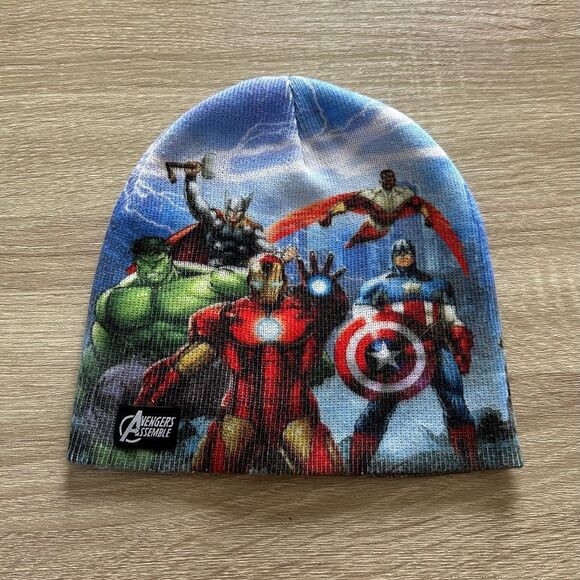 NWOT … MARVEL “Avengers Assemble” Kids Beanie - Picture 1 of 4